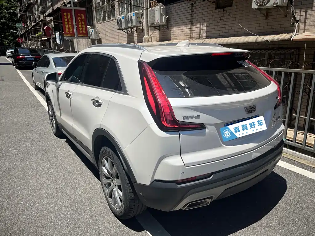 Cadillac XT4 2021 — фото 12