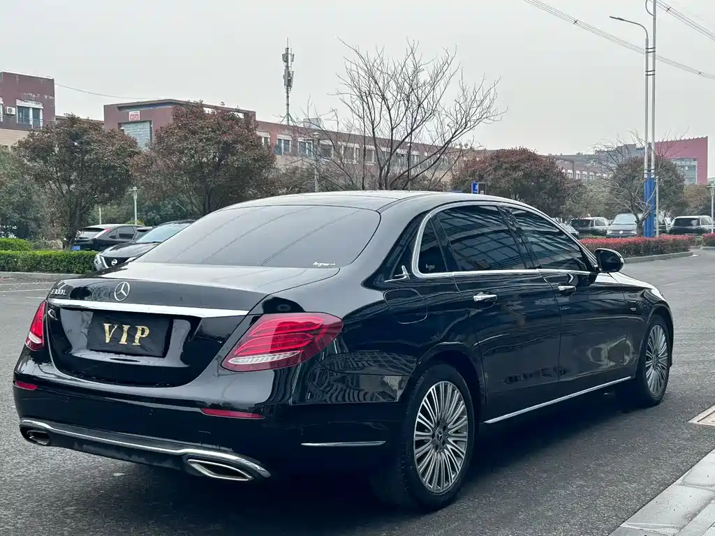 Mercedes-Benz E-Class 2020 — фото 9