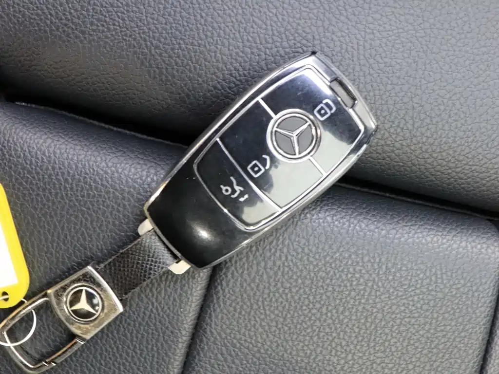 Mercedes-Benz A-Class 2022 — фото 16