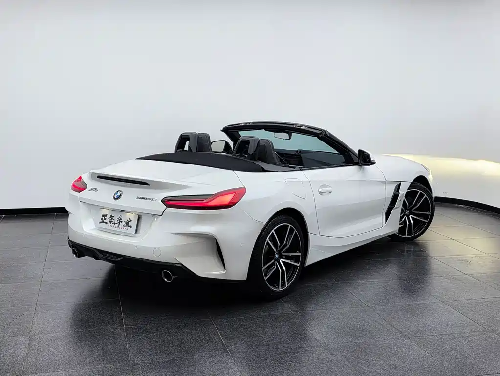 BMW Z4 2019 — фото 17