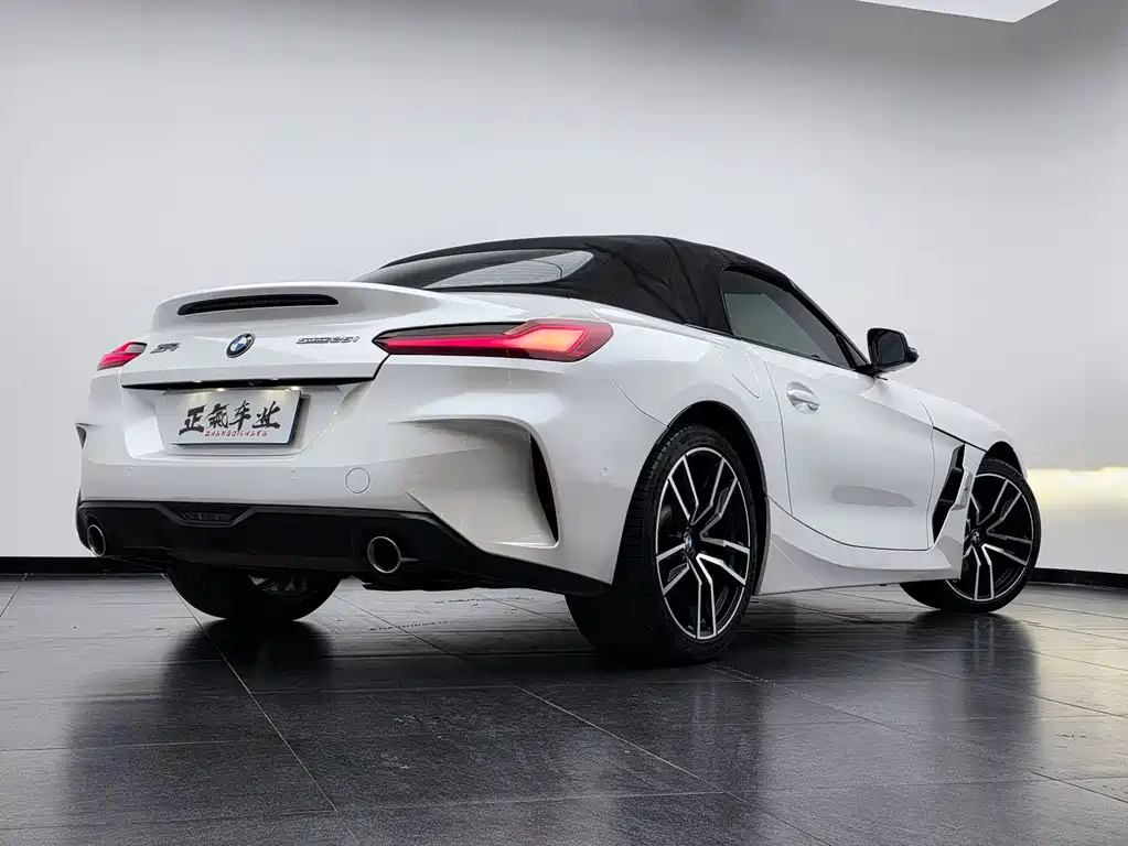 BMW Z4 2019 — фото 15