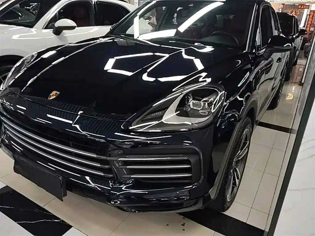 Porsche Cayenne 2021 — фото 2