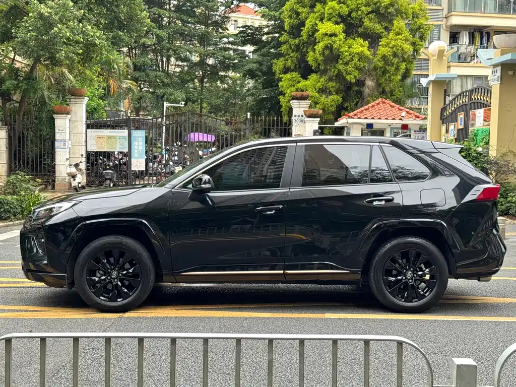 Toyota Wildlander 2022 — фото 17