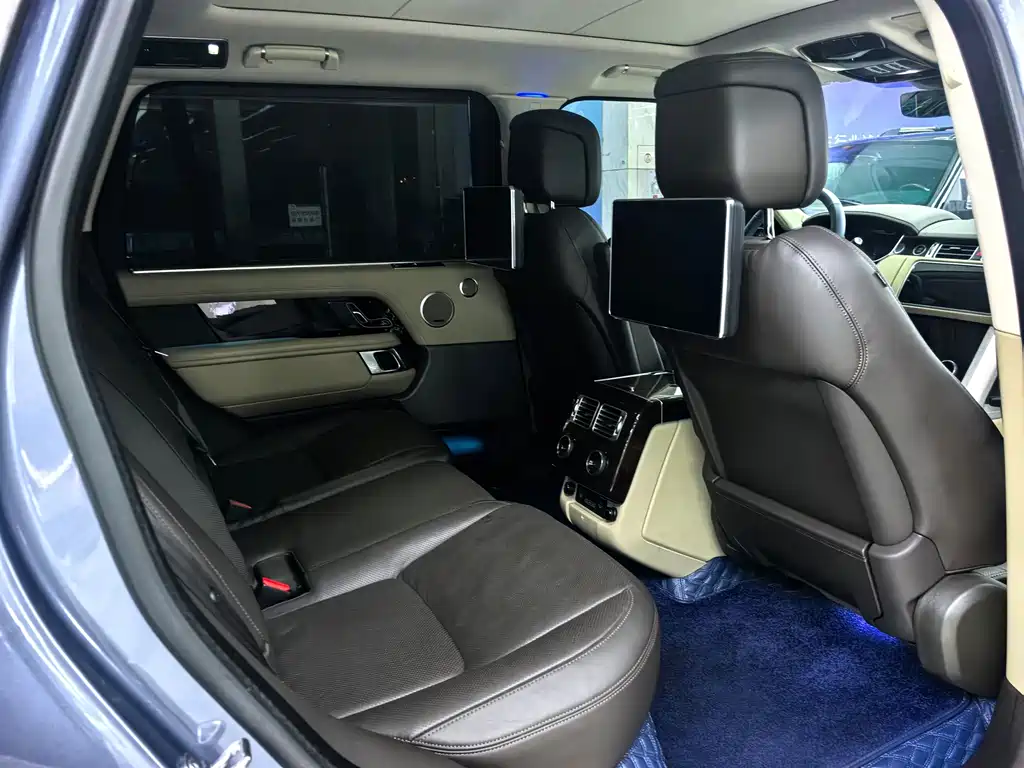 Land Rover Range Rover 2021 — фото 13
