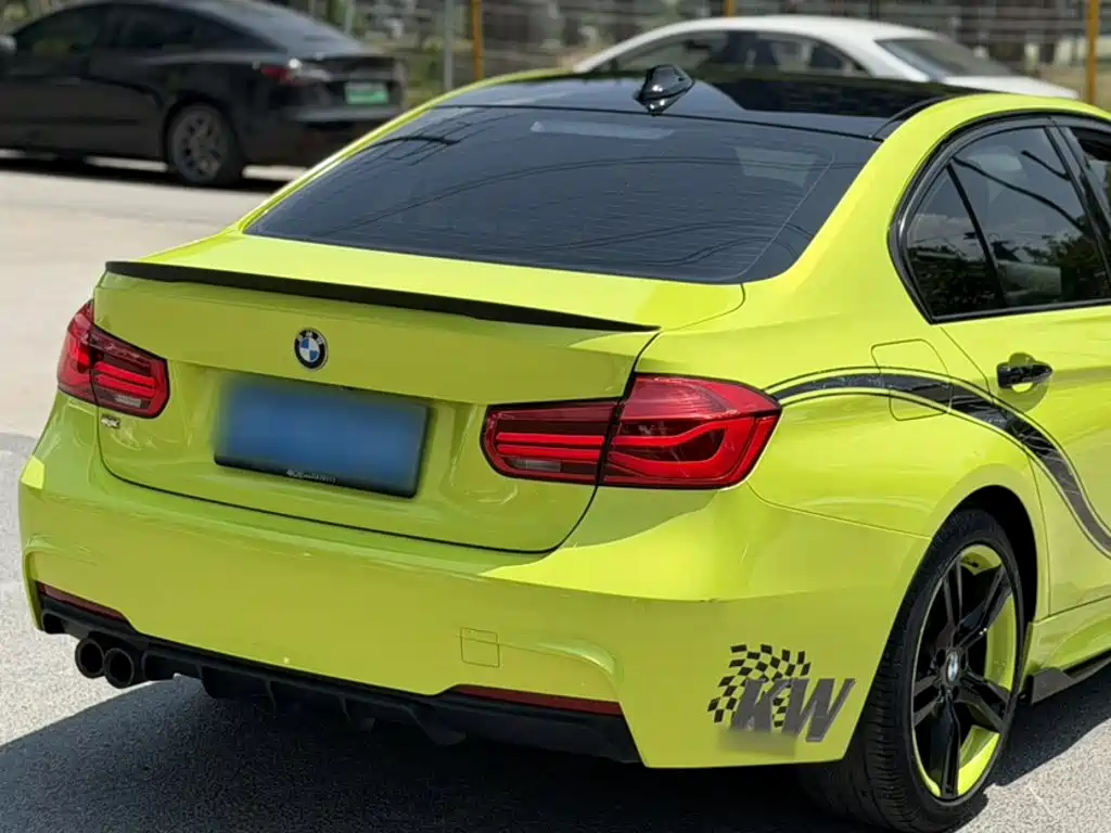 BMW 3 Series 2019 — фото 15