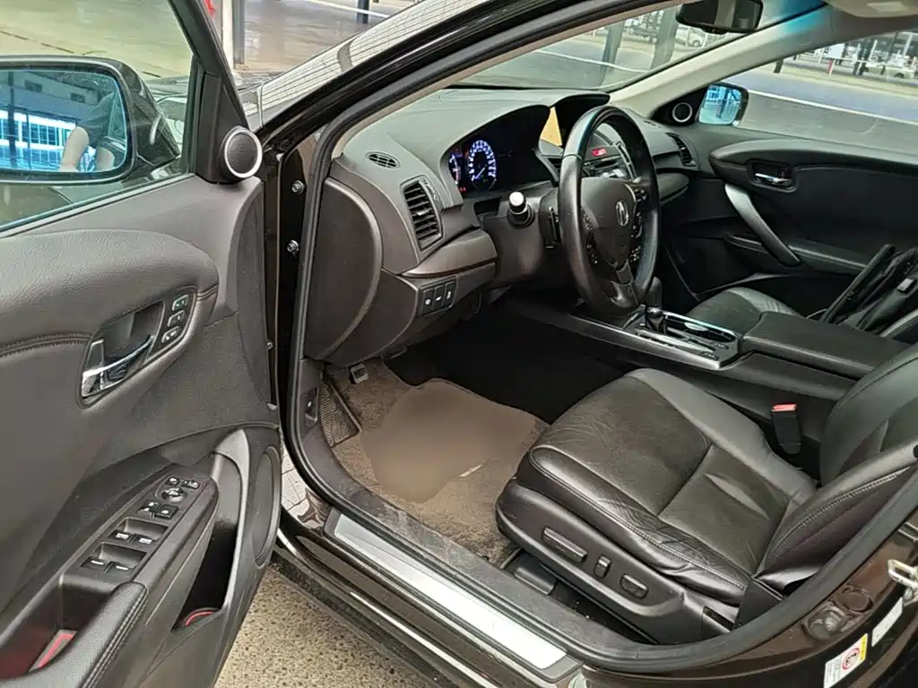 Acura RDX 2015 — фото 16