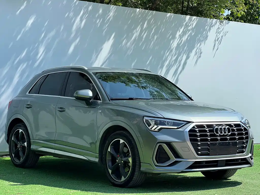 Audi Q3 2022 — фото 3