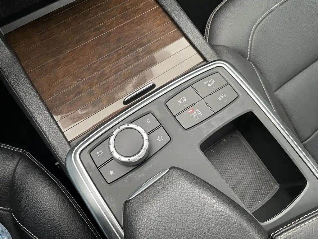 Mercedes-Benz M-Class 2015 — фото 7