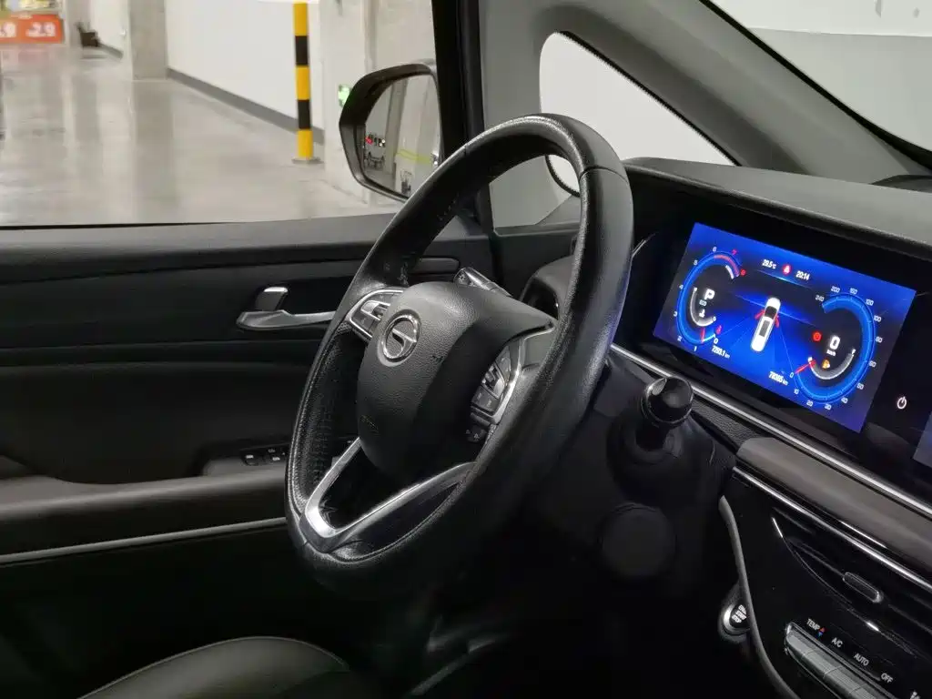 GAC Trumpchi M6 2019 — фото 22