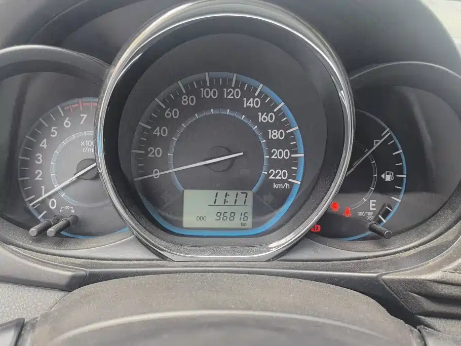 Toyota Vios 2016 — фото 14