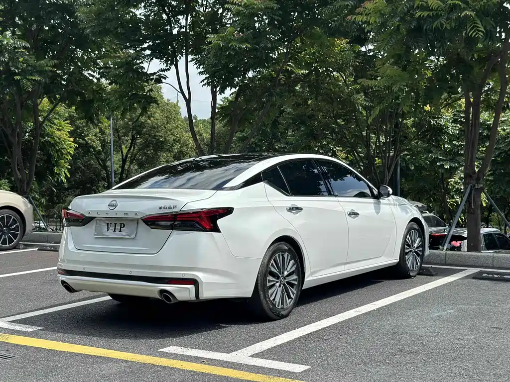 Nissan Teana 2023 — фото 13