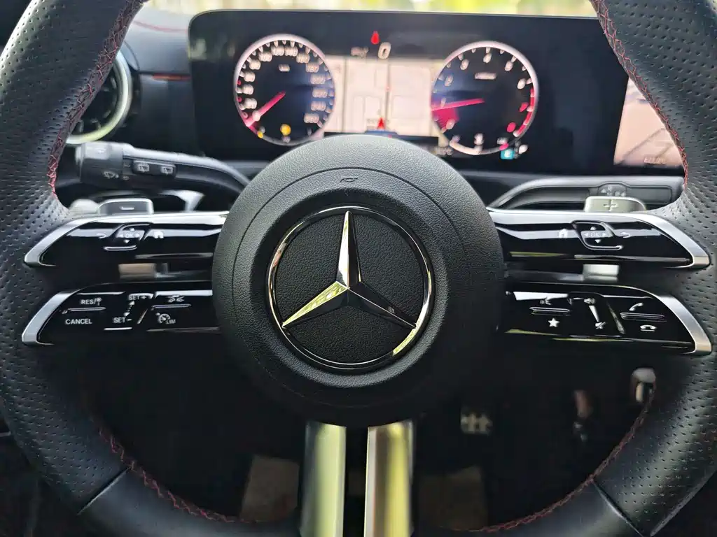 Mercedes-Benz CLA 2024 — фото 18