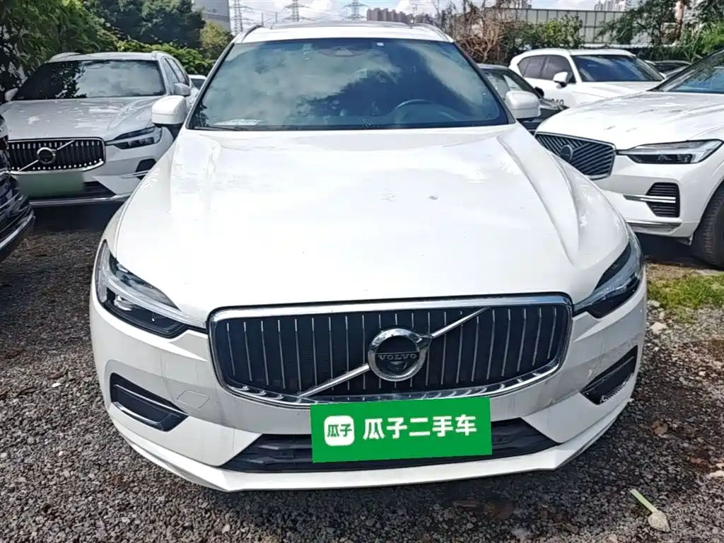 Volvo XC60 2021 — фото 3