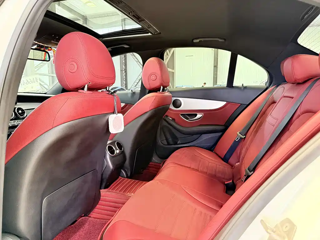 Mercedes-Benz C-Class 2018 — фото 16