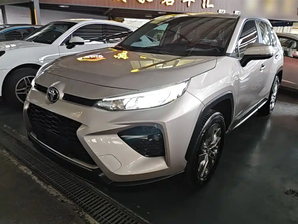 Toyota Wildlander 2023 — фото 2