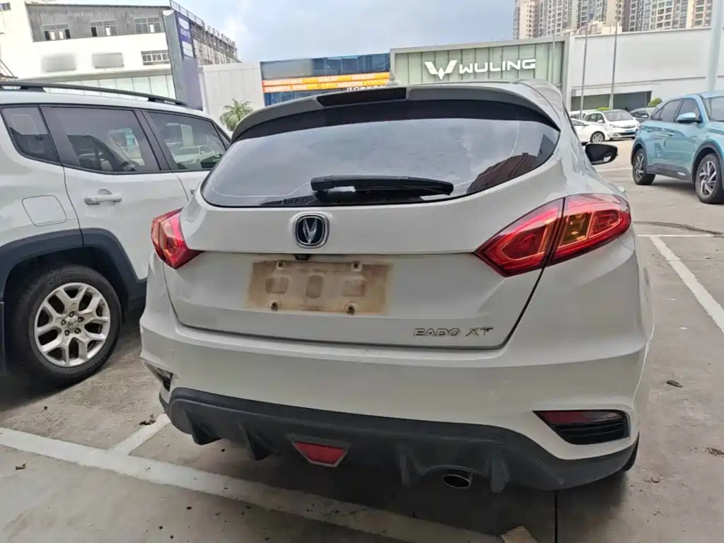 Changan Eado XT 2016 — фото 6