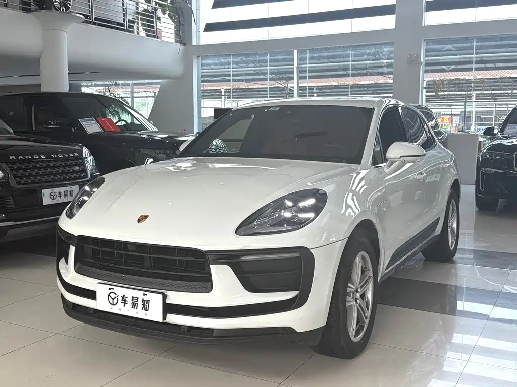 Porsche Macan 2023 — фото 1