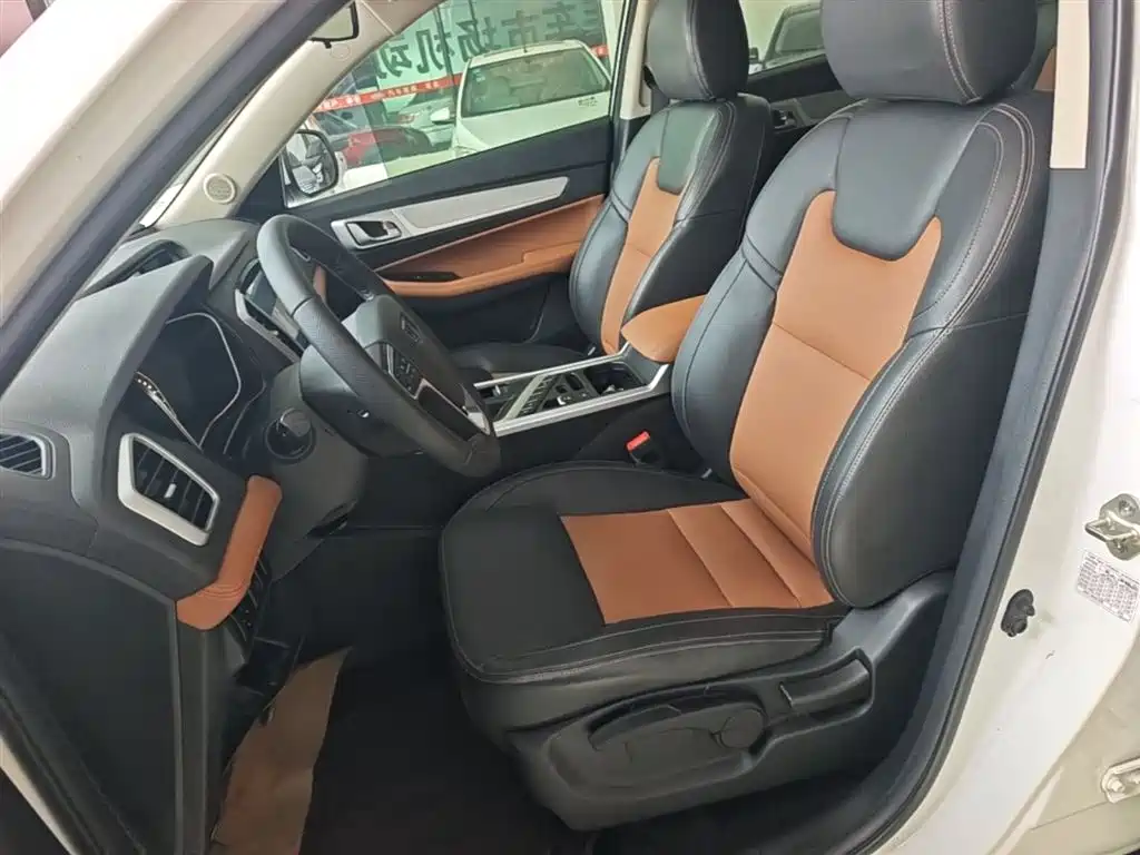 Geely Vision X6 2018 — фото 15