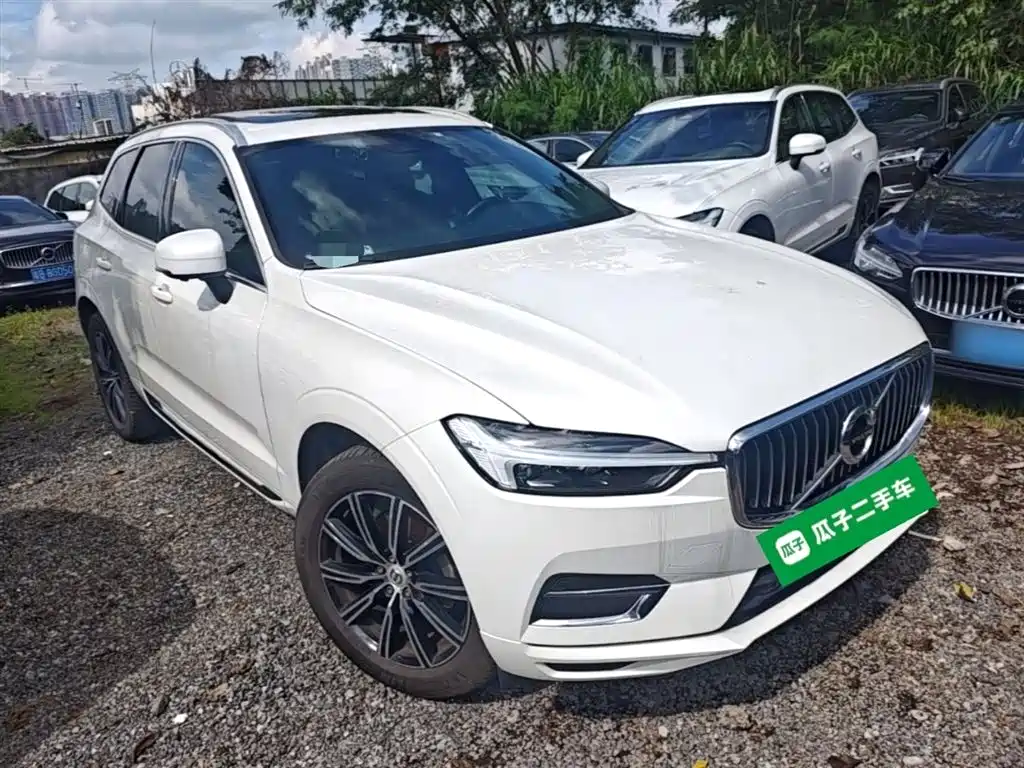 Volvo XC60 2021 — фото 4