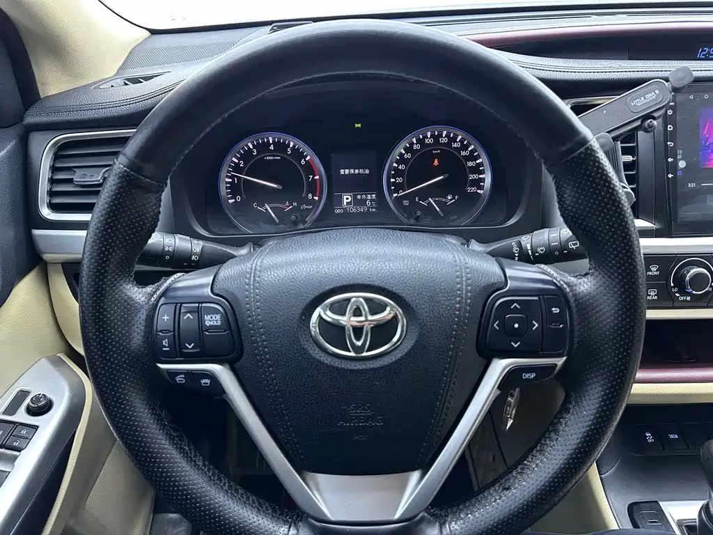 Toyota Highlander 2017 — фото 12