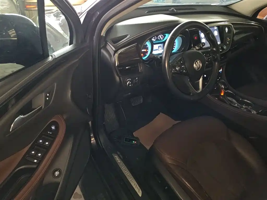 Buick Envision Plus 2017 — фото 16