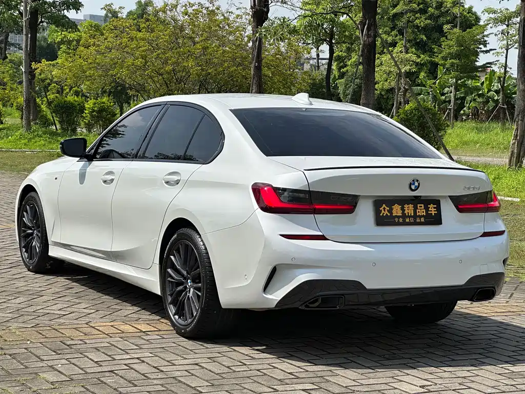 BMW 3 Series 2022 — фото 12
