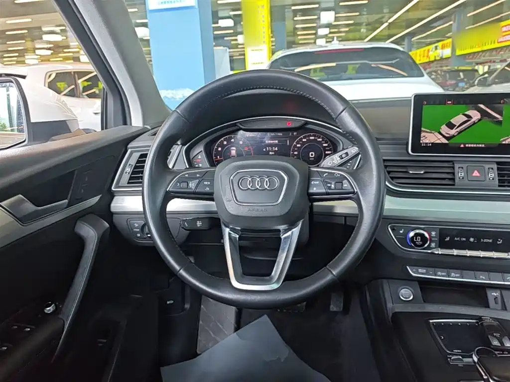 Audi Q5L 2019 — фото 11