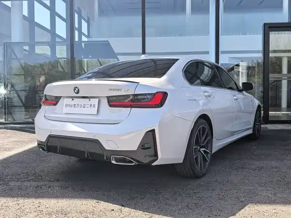 BMW 3 Series 2024