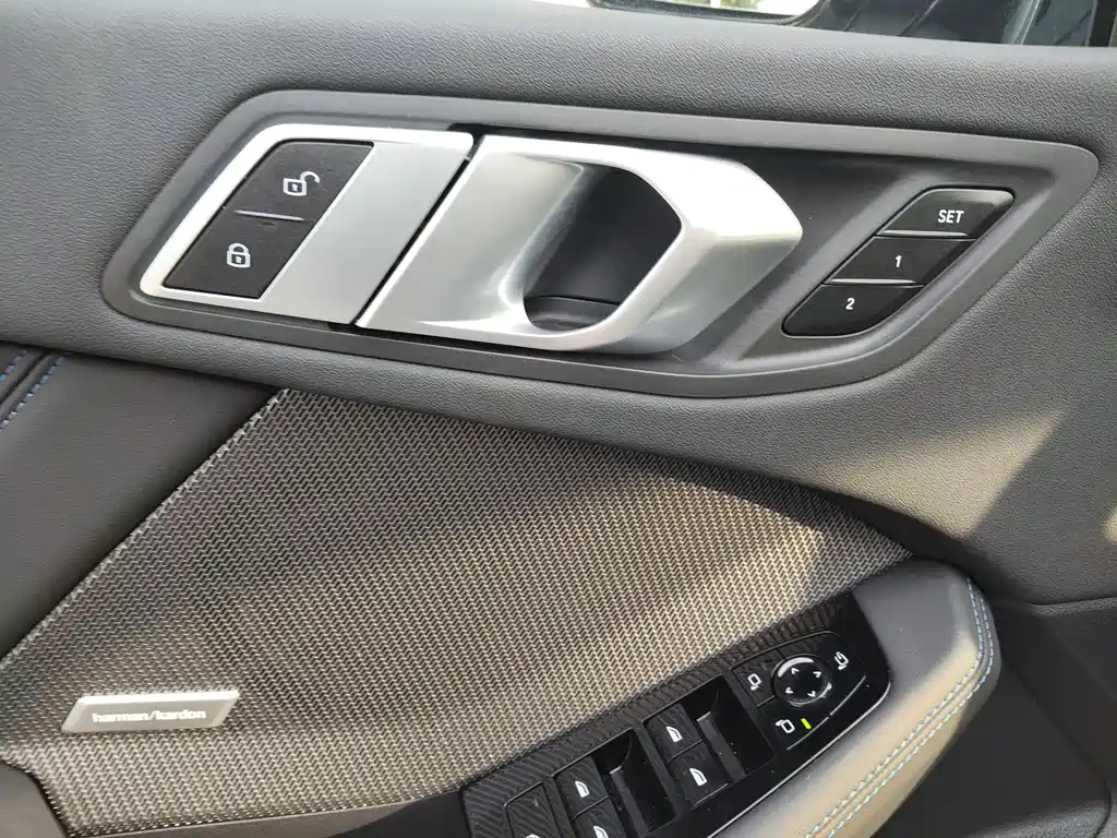 BMW 2 Series 2025 — фото 16