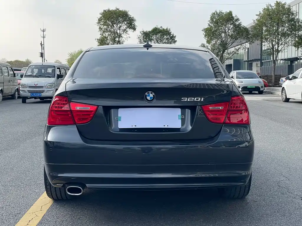 BMW 3 Series 2012 — фото 14