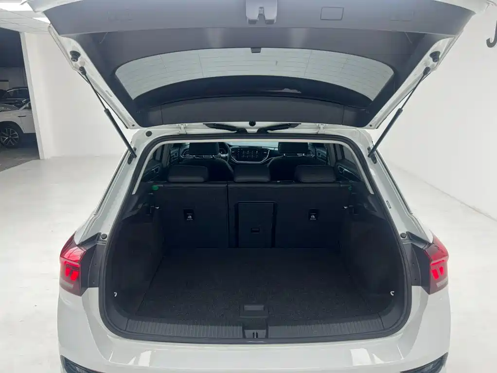 Volkswagen T-Roc 2022 — фото 18