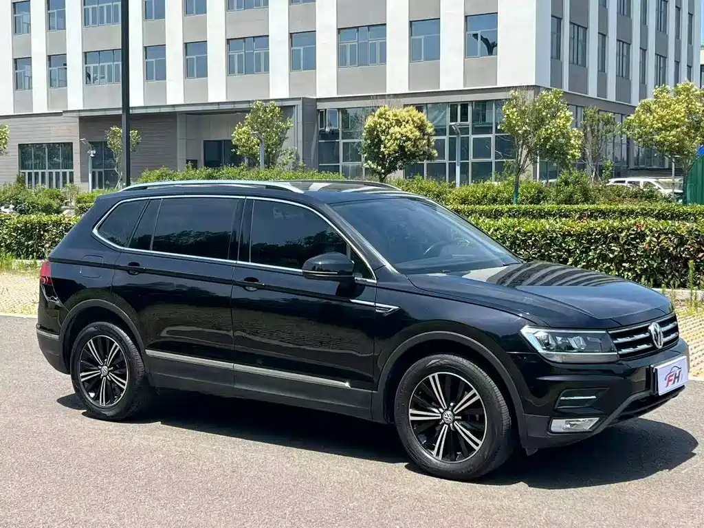 Volkswagen Tiguan L 2020 — фото 3