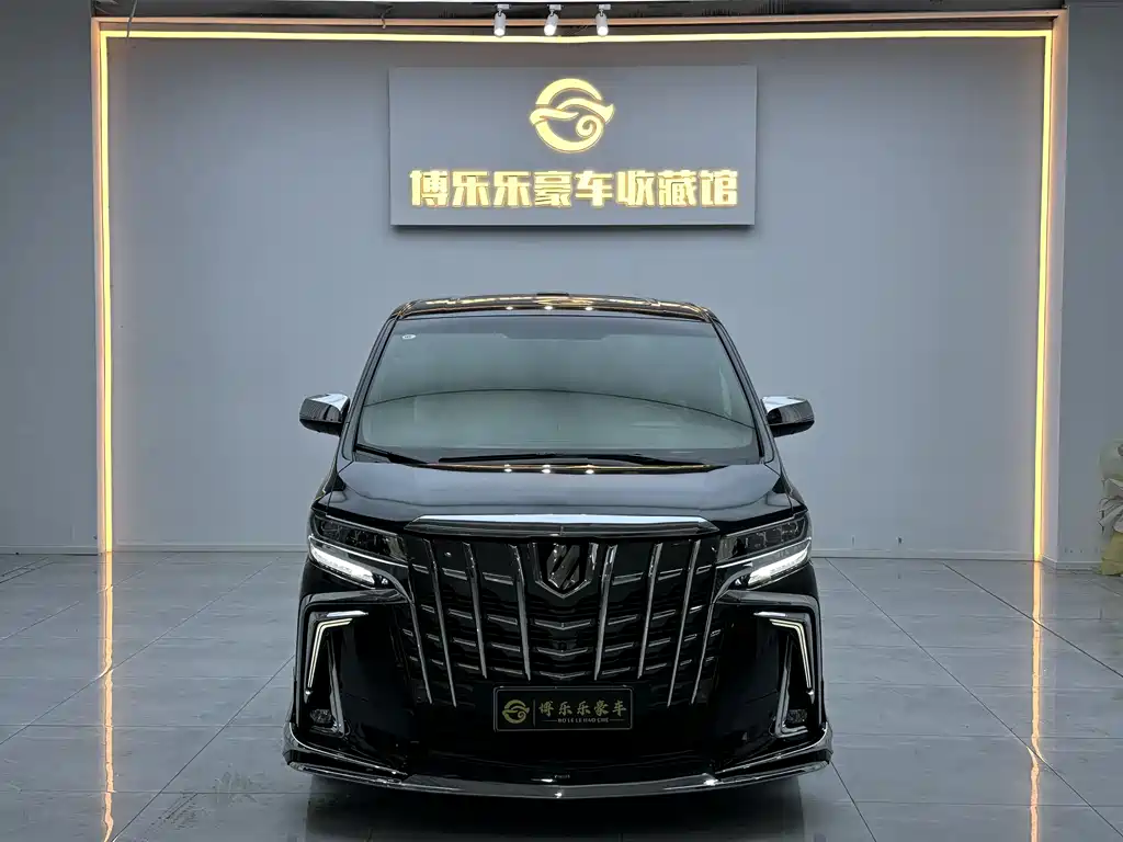Toyota Alphard 2018 — фото 2