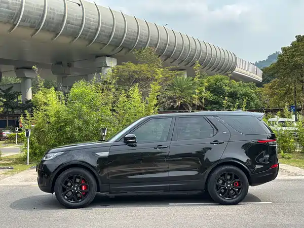 Land Rover Discovery 2019