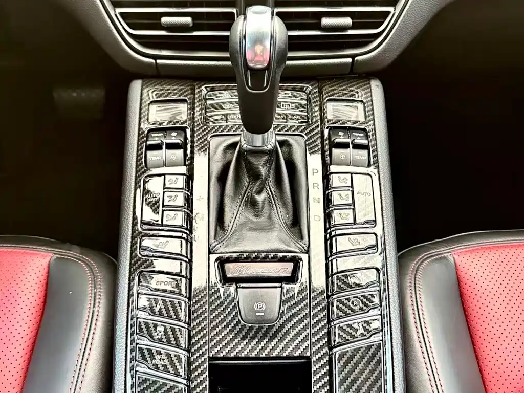 Porsche Macan 2019 — фото 9