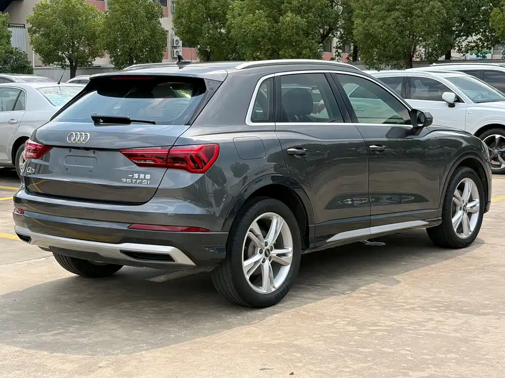 Audi Q3 2021