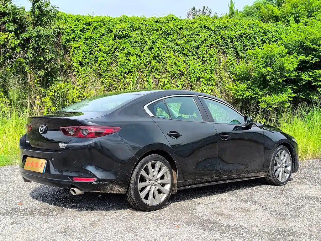Mazda 3 Axela 2021