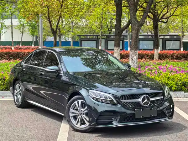 Mercedes-Benz C-Class 2020
