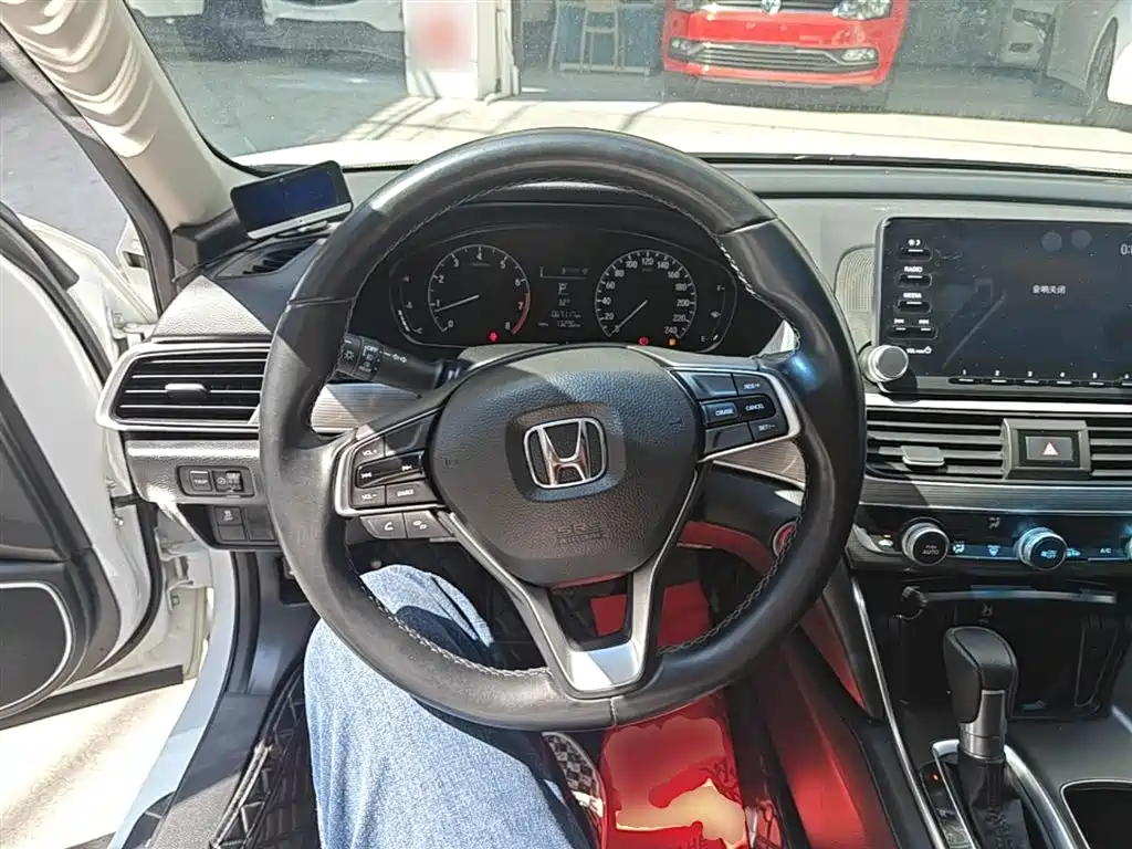 Honda Accord 2021 — фото 11