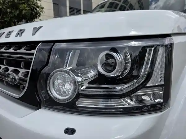 Land Rover Discovery 2016