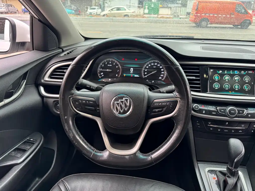 Buick Excelle 2019 — фото 7