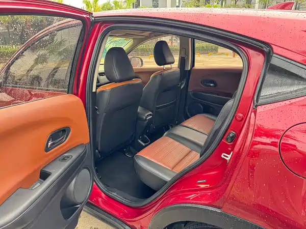 Honda Vezel 2016