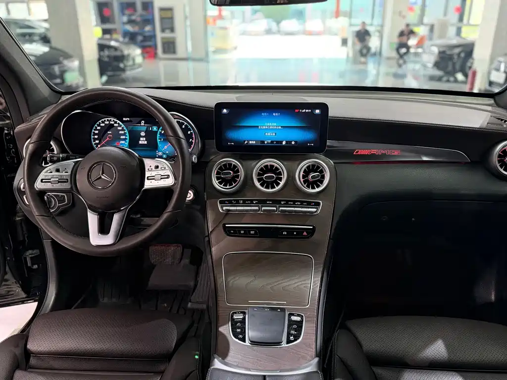 Mercedes-Benz GLC 2019 — фото 10