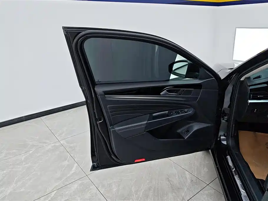 Volkswagen Passat 2022