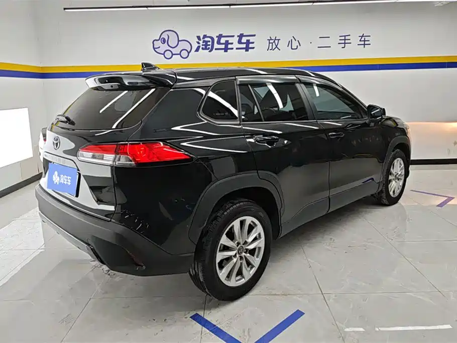 Toyota Corolla Cross 2022 — фото 3