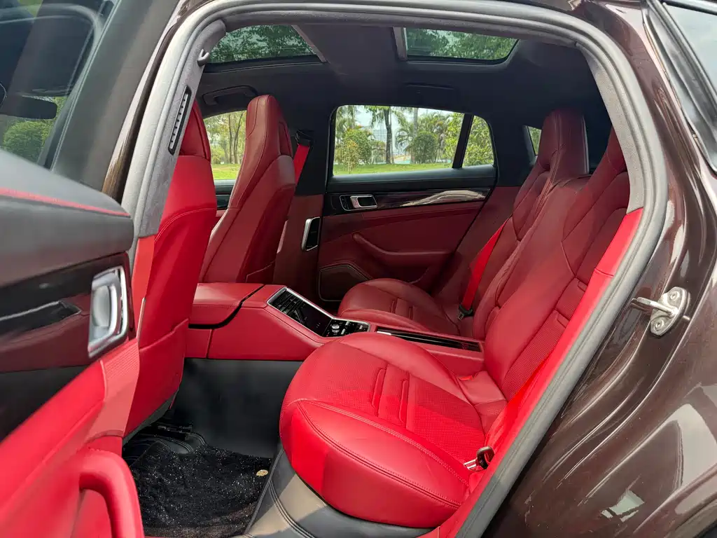 Porsche Panamera 2018 — фото 16