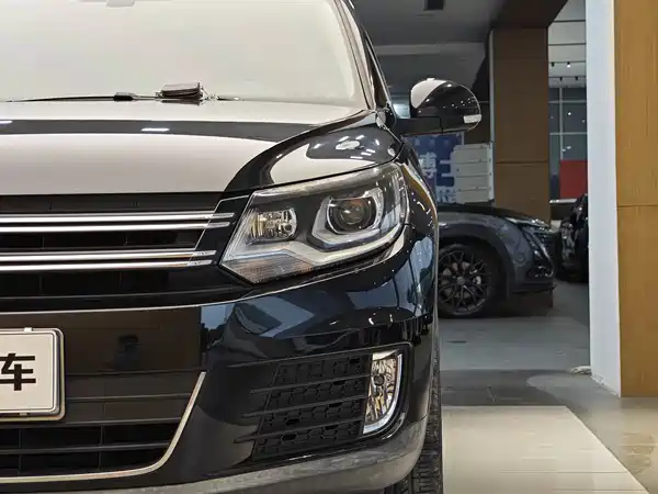 Volkswagen Tiguan 2015