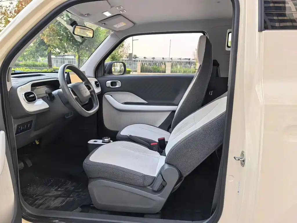 Geely Galaxy Panda 2025