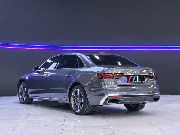 Audi A4L 2020