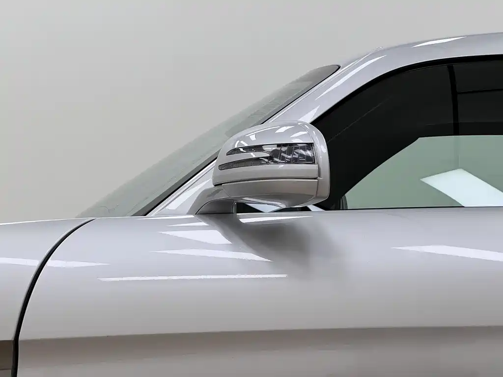 Mercedes-Benz SLS AMG 2011 — фото 15